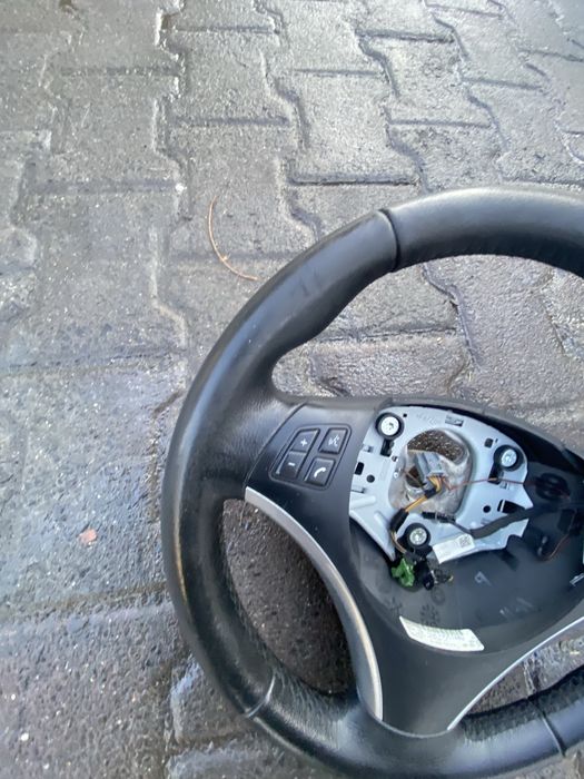 Kierownica Multifunkcja BMW E90 E91 E92 E93 E87 E81 E84