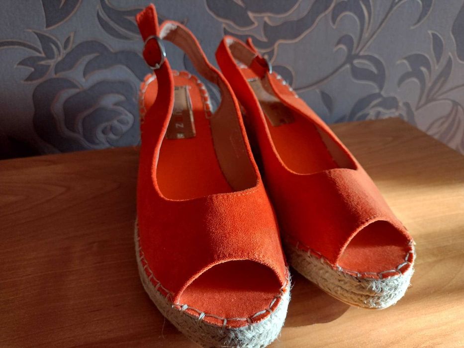 Trzy pary- Buty damskie w idealnym stanie