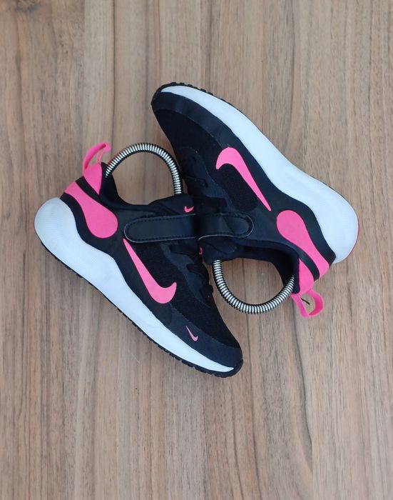 Nike Revolution 7 дитячі літні кросівки кросовки сітка на дівчинку 26-27р