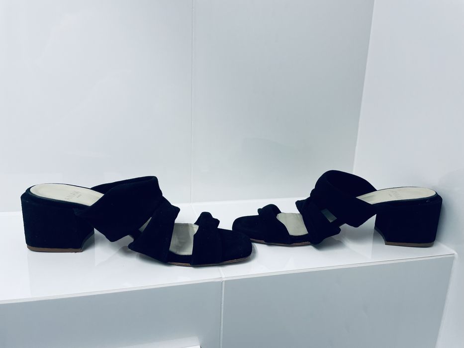 Czarne sandały Anaki Paris 39