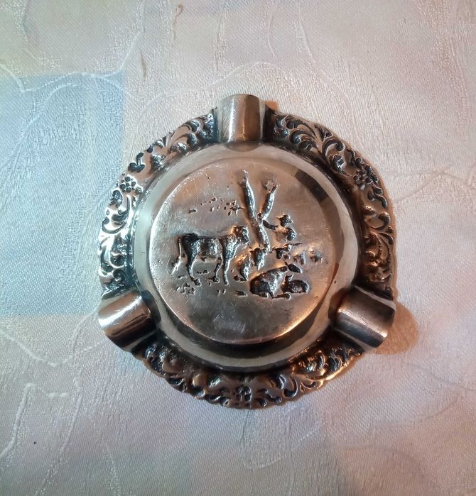 Пепельницы голландские /  барельеф Рембрандт "Ночной дозор" / серебрение