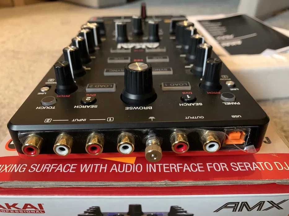 AKAI AMX mikser interfejs dla serato DJ