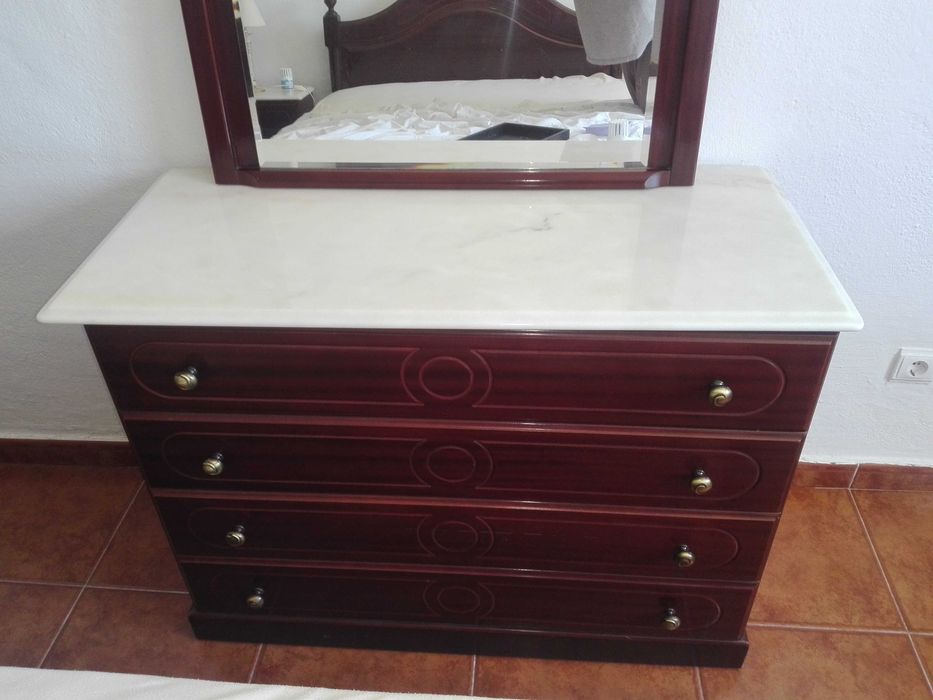 Cama de casal completa (Madeira)