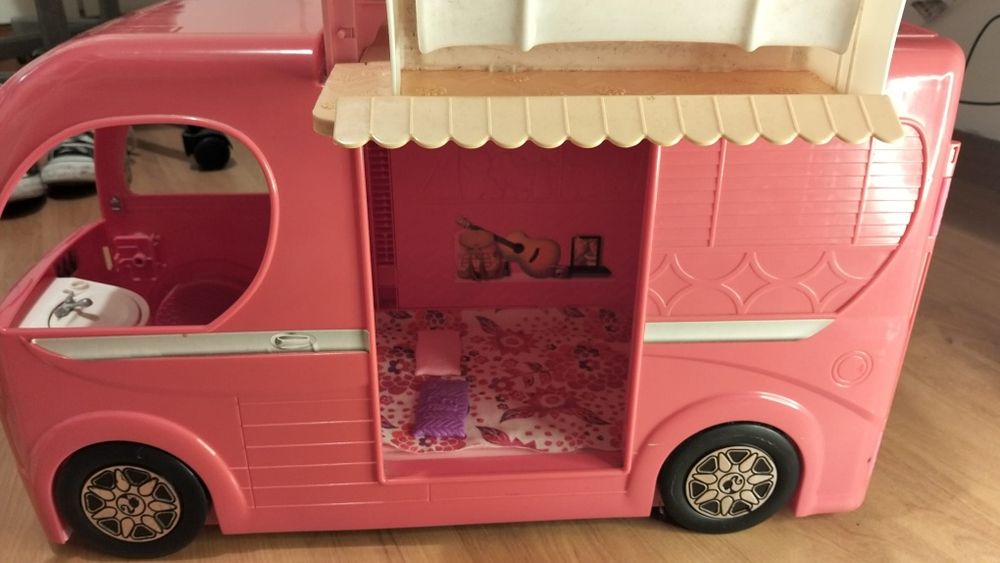 Autocaravana Barbie