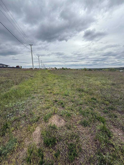 Продам ділянку 10 соток під житлову забудову в с.Мироцьке