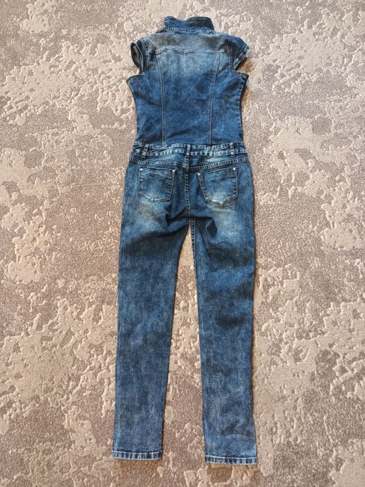 Джинсовий комбінезон