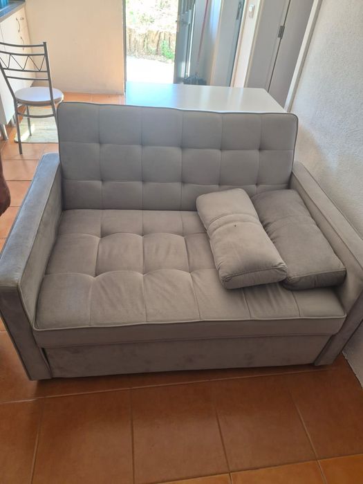 Frigorifico e sofà cama como novo vende-se