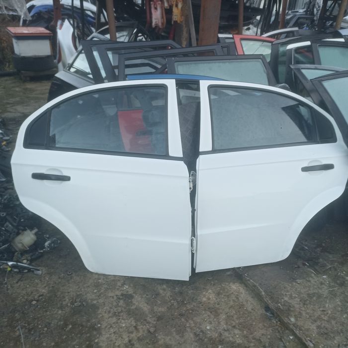 Двері Шевроле авео т250 Chevrolet Aveo