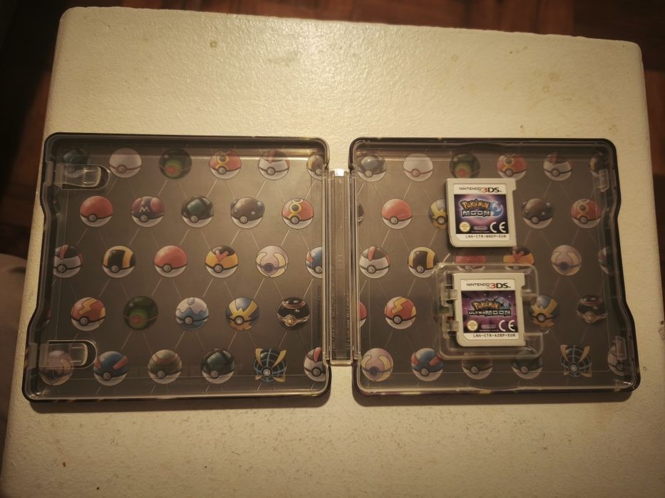Pokemon Moon 3DS + Ultra Moon 3DS + Ultra Moon Steelbook