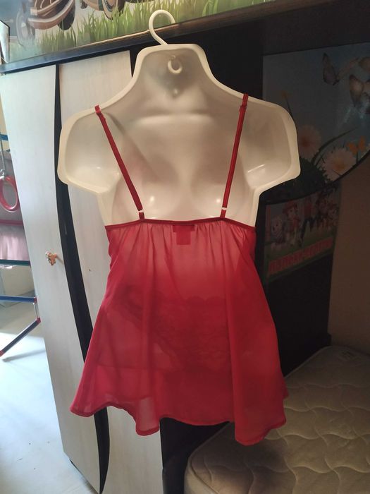 Червоний жіночий пенюар, розмір S