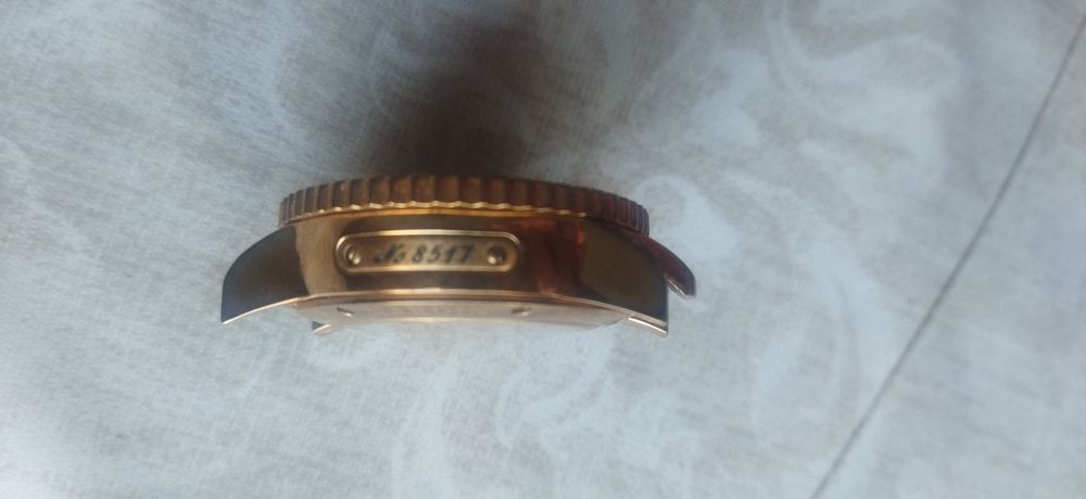 Годинник жіночій Нардін механіка