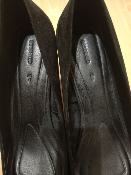 Buty czółenka na słupku Reserved