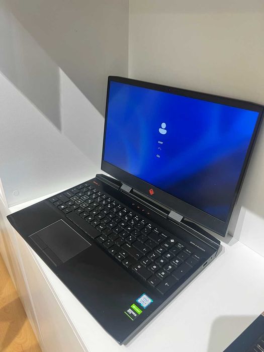 HP Omen 15 Gaming | i5-9300H · 16GB · 256SSD+480HDD · GTX 1650 – Recondicionado