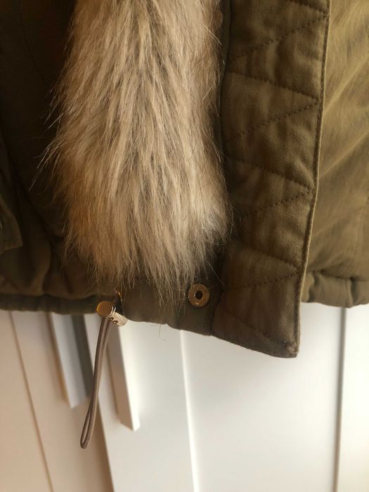 Casaco / Blusão verde caqui com capuz Zara - tam L