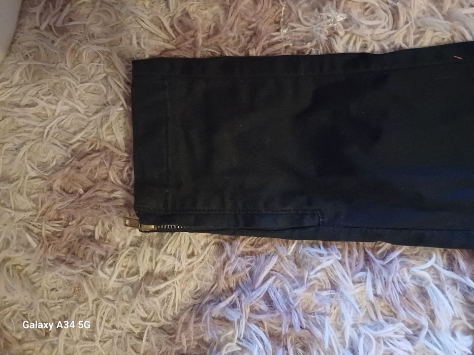 Jeansy damskie gumiaki