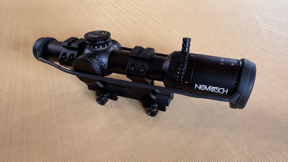 Sprzedam lunetę Novritsch LPVO 1–4×20 IR - jak nowa, mało używana, anti-glare device