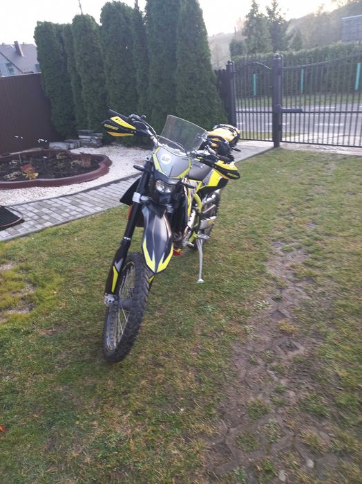 Sprzedam motocykl SWM sr 300r Żarki • OLX.pl