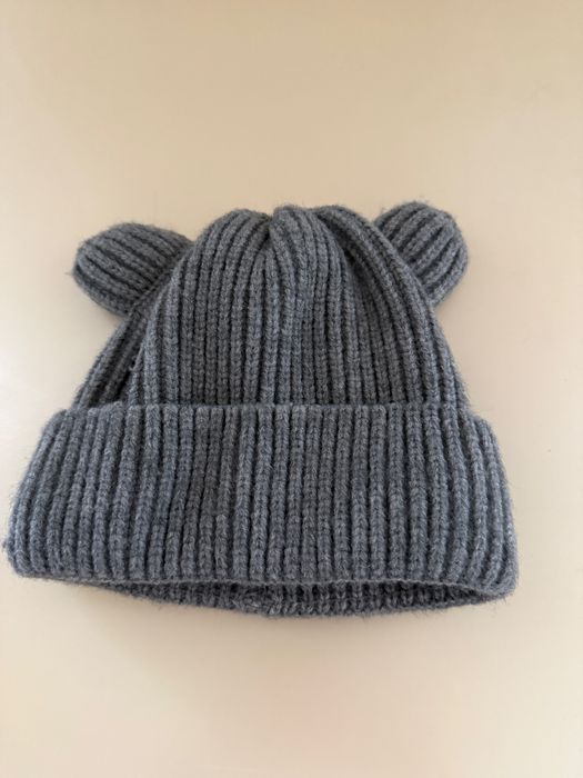 Продам шапку для дівчинки