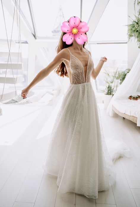 Весільна сукня в ідеальному стані