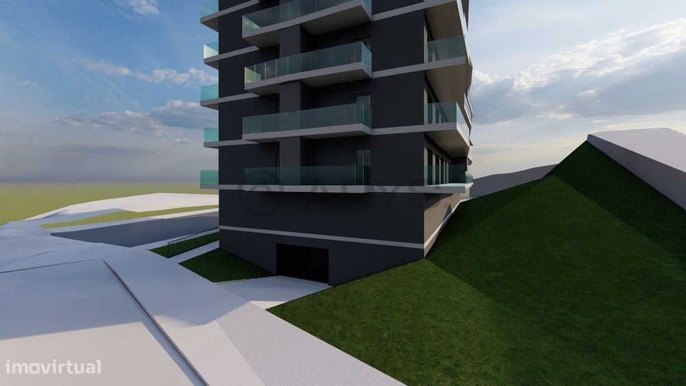 Apartamento em Ferreiros, Varanda com Churrasqueira