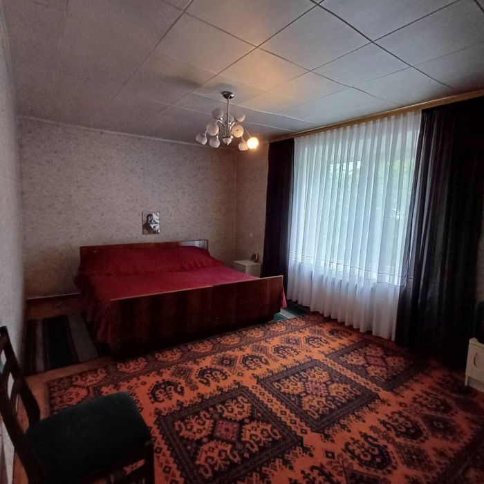 Продам будинок поруч з центром