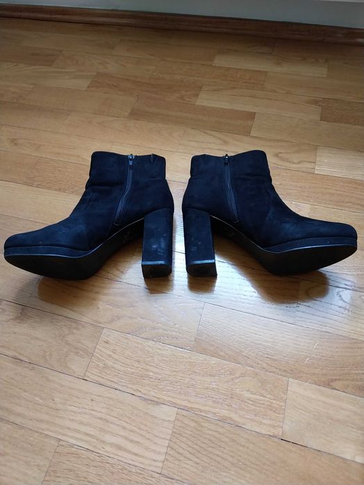 Kozaki damskie krótkie