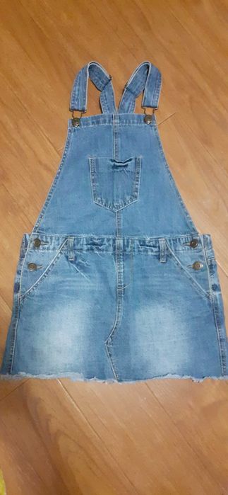 Dżinsowa ogrodniczka