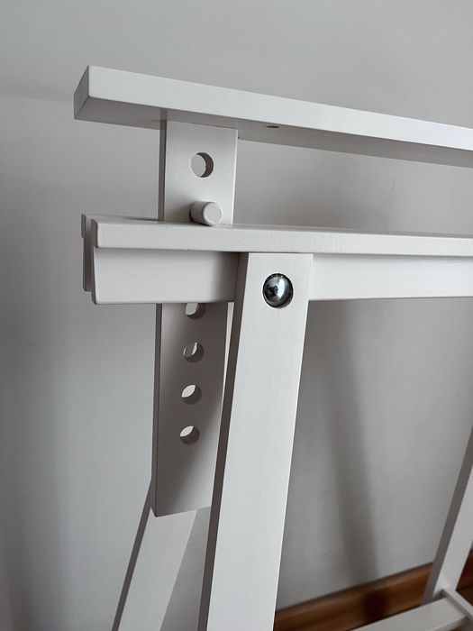 Cavalete Ikea Mittback