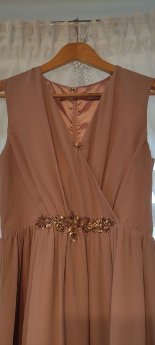 Piękna różowa sukienka M