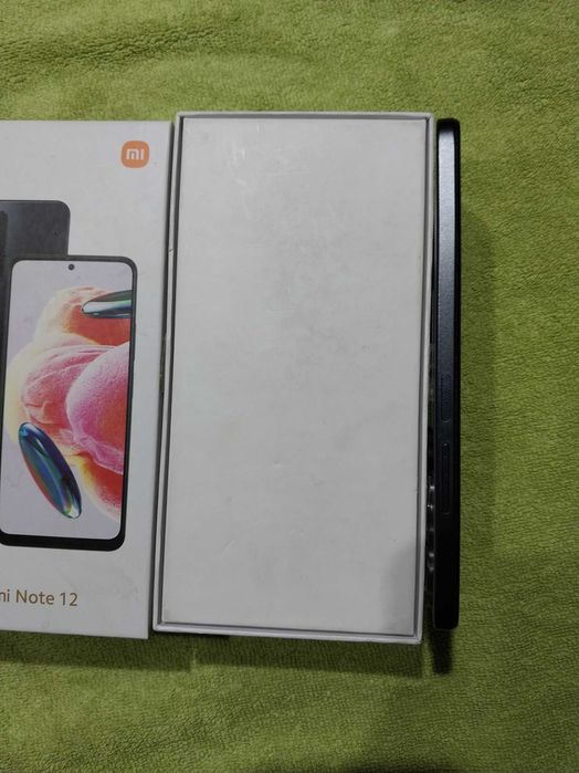 Redmi Note 12 память 8 х 256 как новый