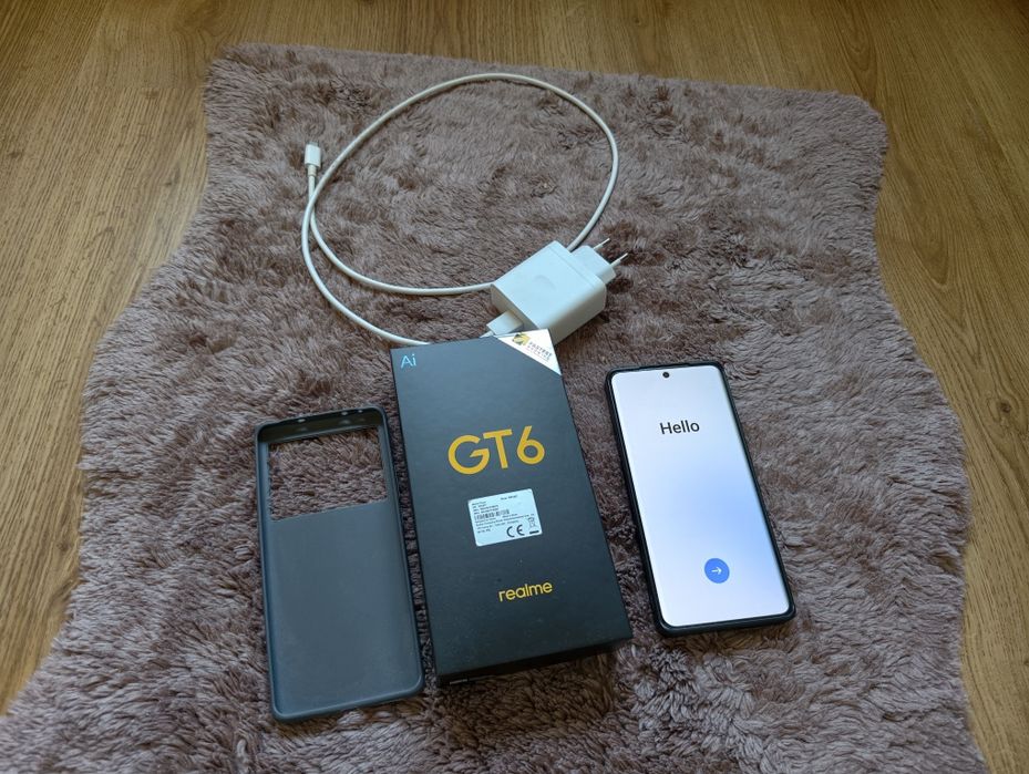 Realme gt6 8gb/256 + ładowarka 120W!
