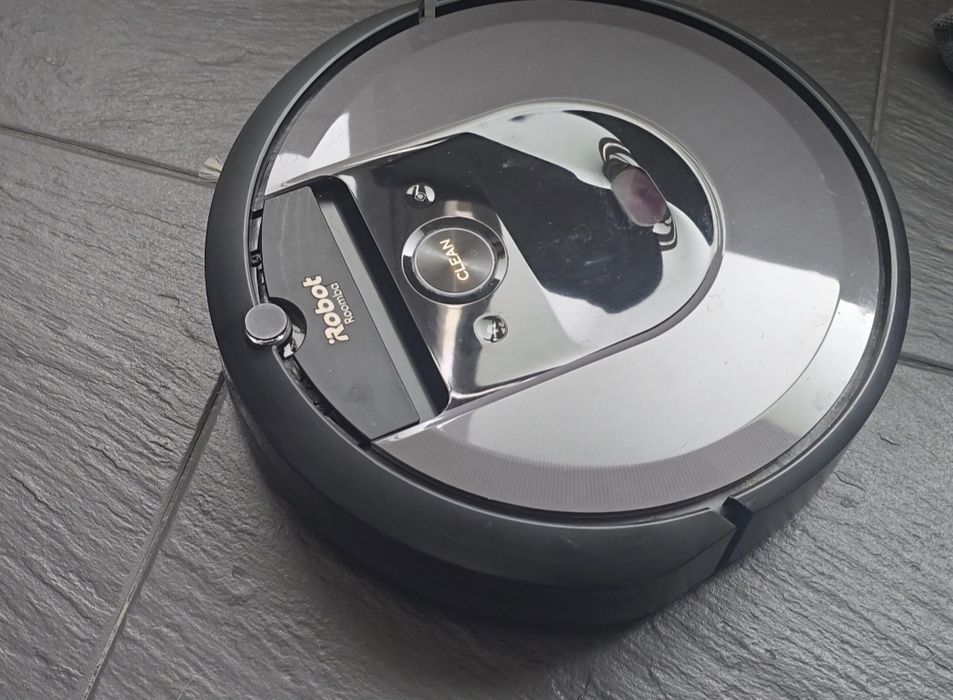 Aspirador romba i8+