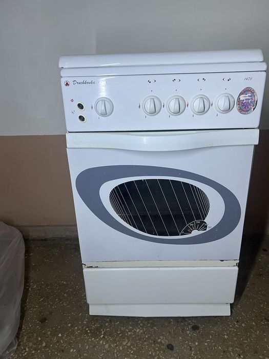 Комплект газовая плита и духовой шкаф