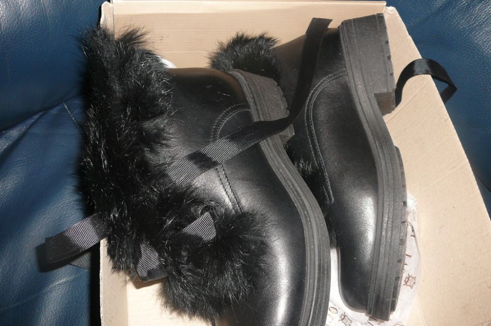 Nowe Lasocki trzewiki  z futerkiem skóra czarne 37 -- wysyłka gratis