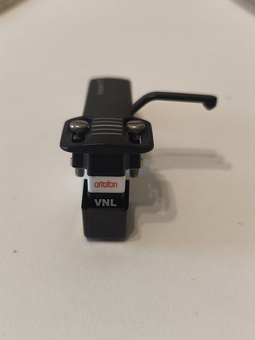 Numark headshell  z nową kpl wkładka Ortofon Vinyl VLN. Ustawiona.