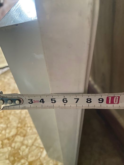 Обігрівач потужністю 0,5 кВт.