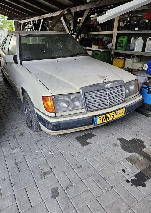 Mercedes-Benz W124