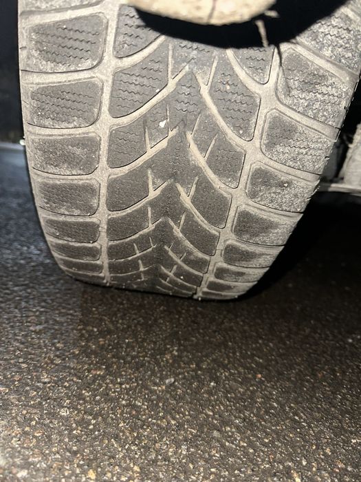 Резина Зимова 225/50/17  2022 року  SP WINTER SPORT 4D