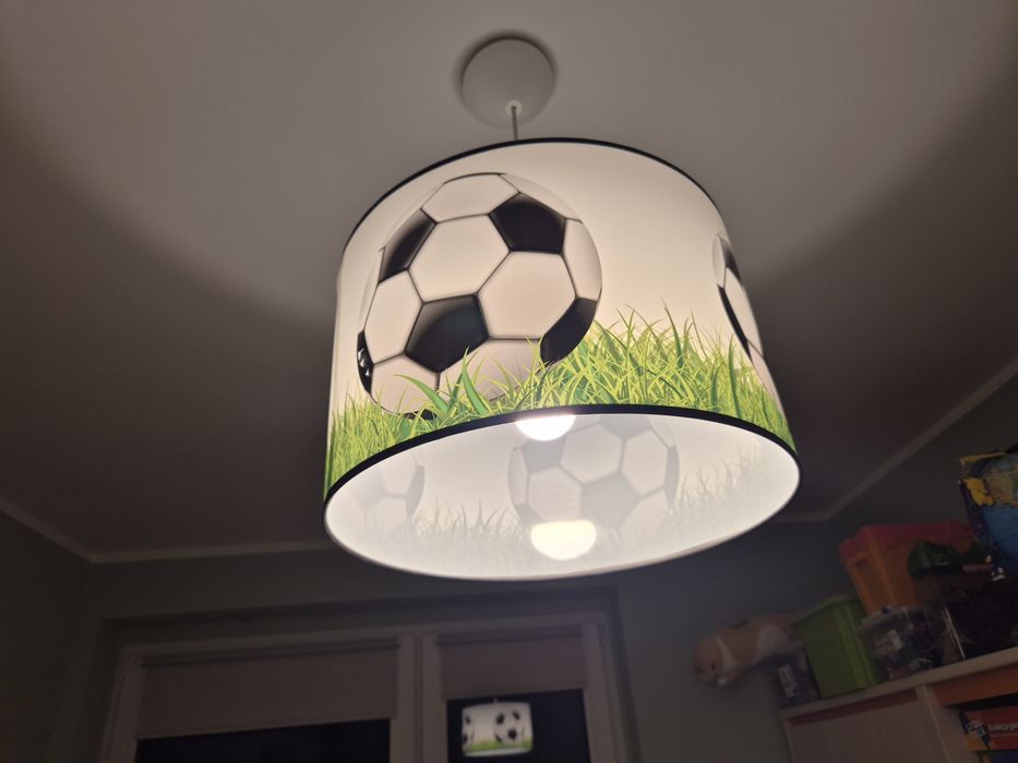 Lampa do pokoju chłopca