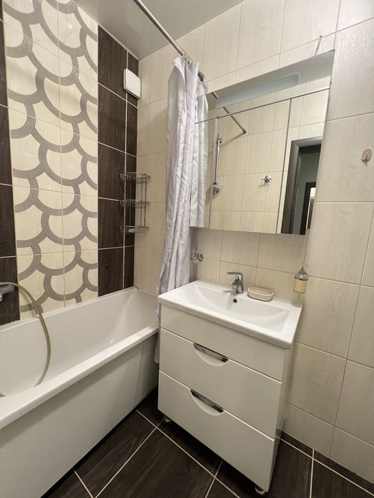 Однокімнатна квартира біля Набережної!