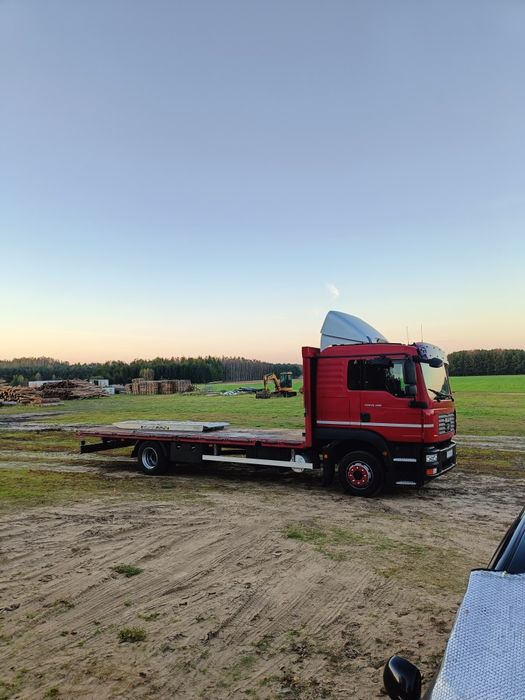 Usługi transportowe. Pomoc drogowa, najazdy, wciągarka 12 ton.