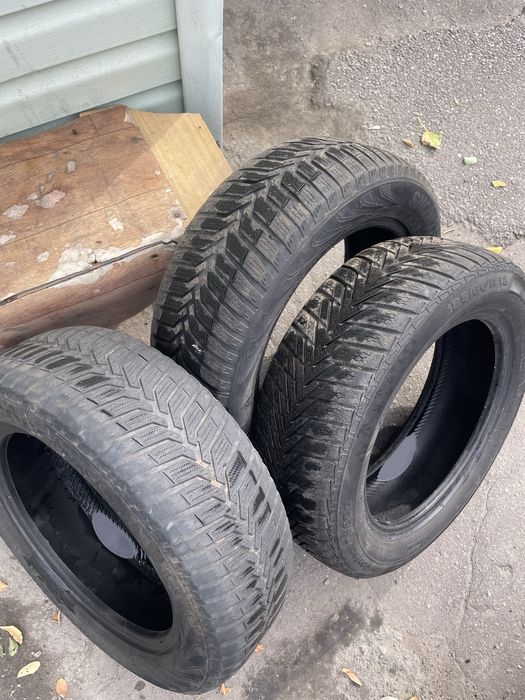 Гума зимова 185/60/15.