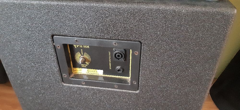 Epifani UL 500 + coluna UL3 - Amplificador baixo