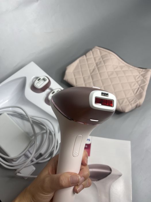 Depilator laserowy Philips Lumea 9900