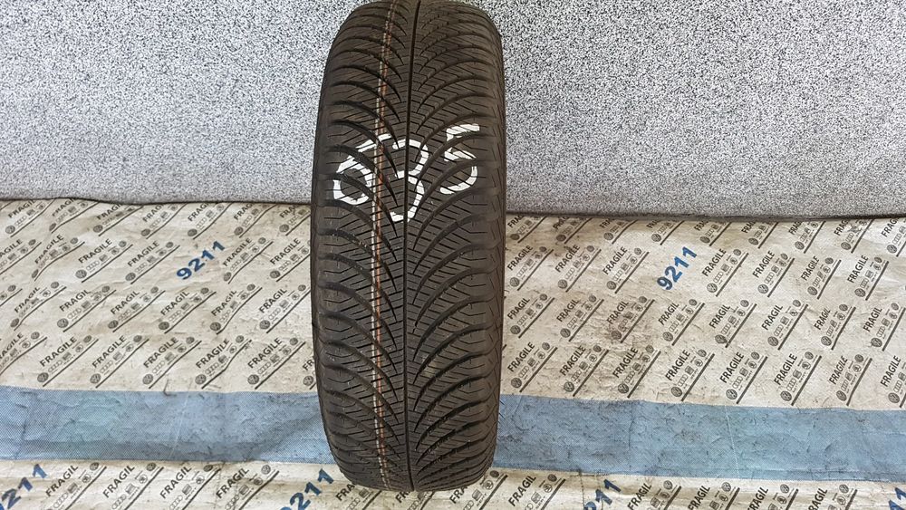 Opona Goodyear Vector 4 Season gen-2  185/65r15  185/65/15