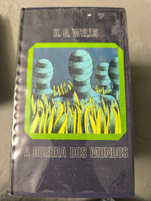 A Guerra dos Mundos H. G. Wells Clássico Ficção Científica Capa Dura