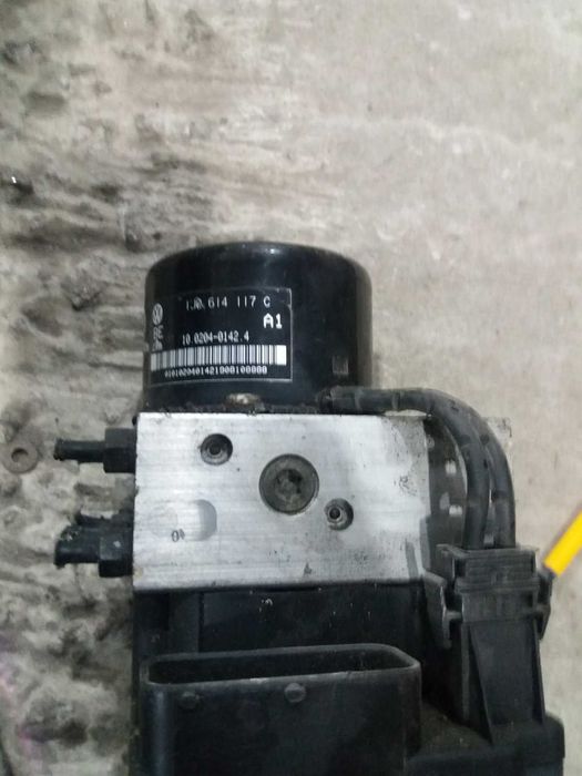 Блок ABS Volkswagen Golf 4, Bora, Гольф 4 1j0614117c