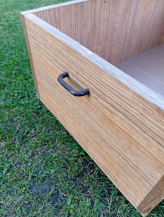 Skrzynia z rączkami