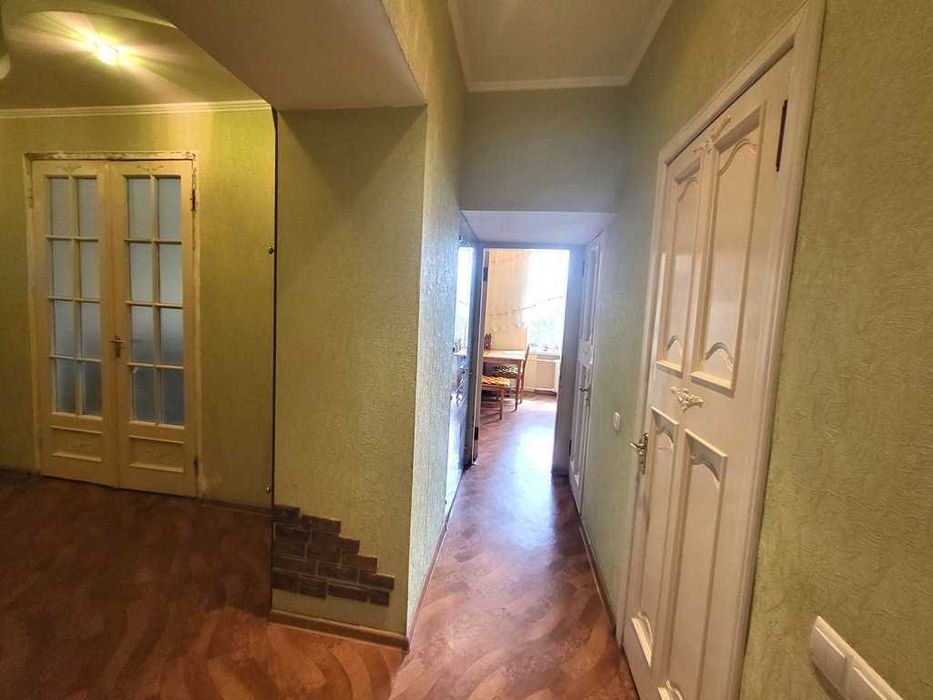 Продаж 2-х к.кв. ЦЕНТР міста вул. 12 Квітня буд.№5 (4 поверх).