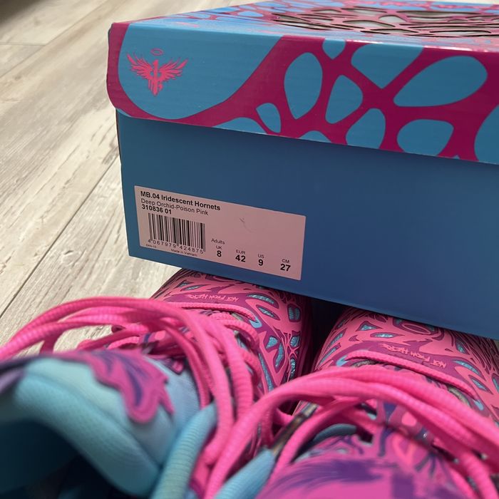 LaMelo Ball MB.04 DIP "Hornets"